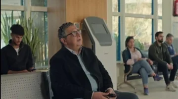 ماجد الكدواني يبيع شقته في مسلسل كان ياما كان الحلقة 10